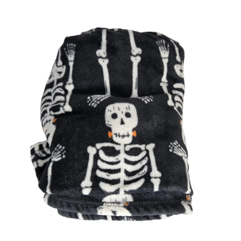 Frankenstein Skull Skeleton Plush Halloween Throw Blanket Hyde And Eek‎ 2022